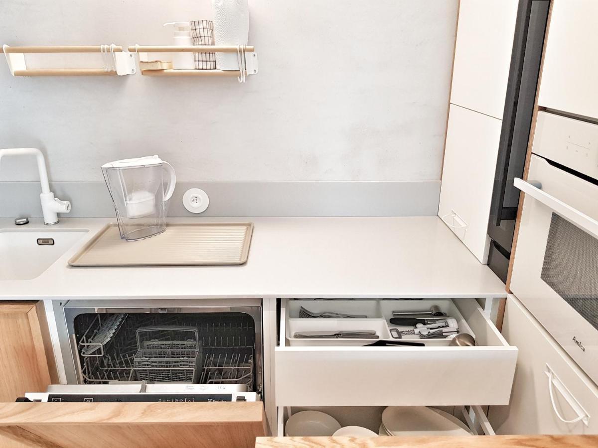 Good Morning Sunshine - Nautica Apartment